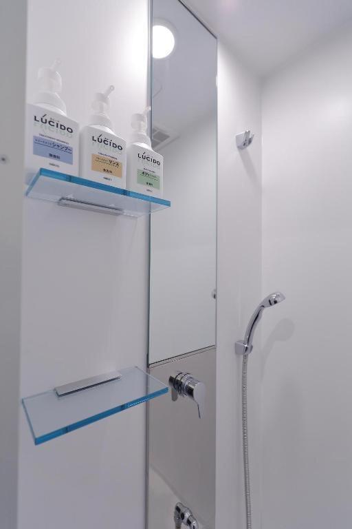 Acro Capsule Hotel Namba Dotonbori โอซาก้า ภายนอก รูปภาพ