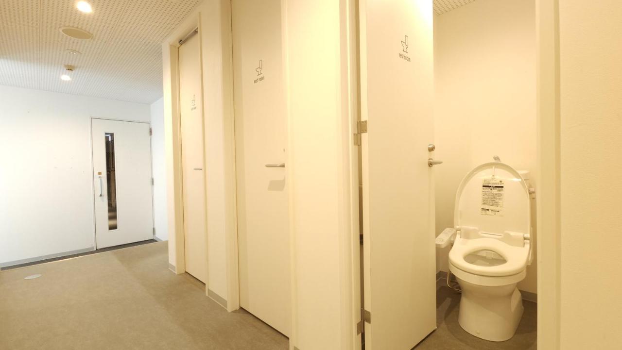 Acro Capsule Hotel Namba Dotonbori โอซาก้า ภายนอก รูปภาพ